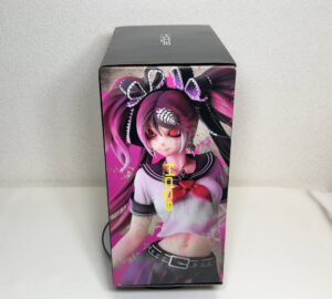 figure-ca-sailor-suit-review-box-left