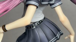 figure-ca-sailor-suit-review-figure-belly-view-back-right