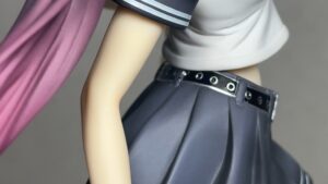 figure-ca-sailor-suit-review-figure-belly-view-left