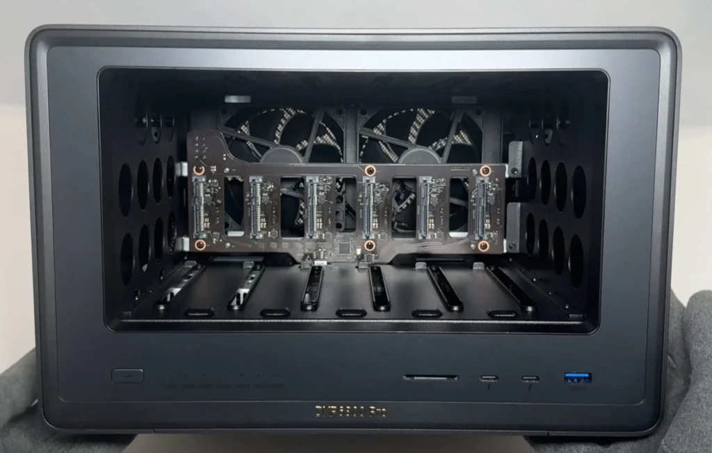 ぐうてるブログ | 【分解】UGREEN NASync DXP6800 Pro