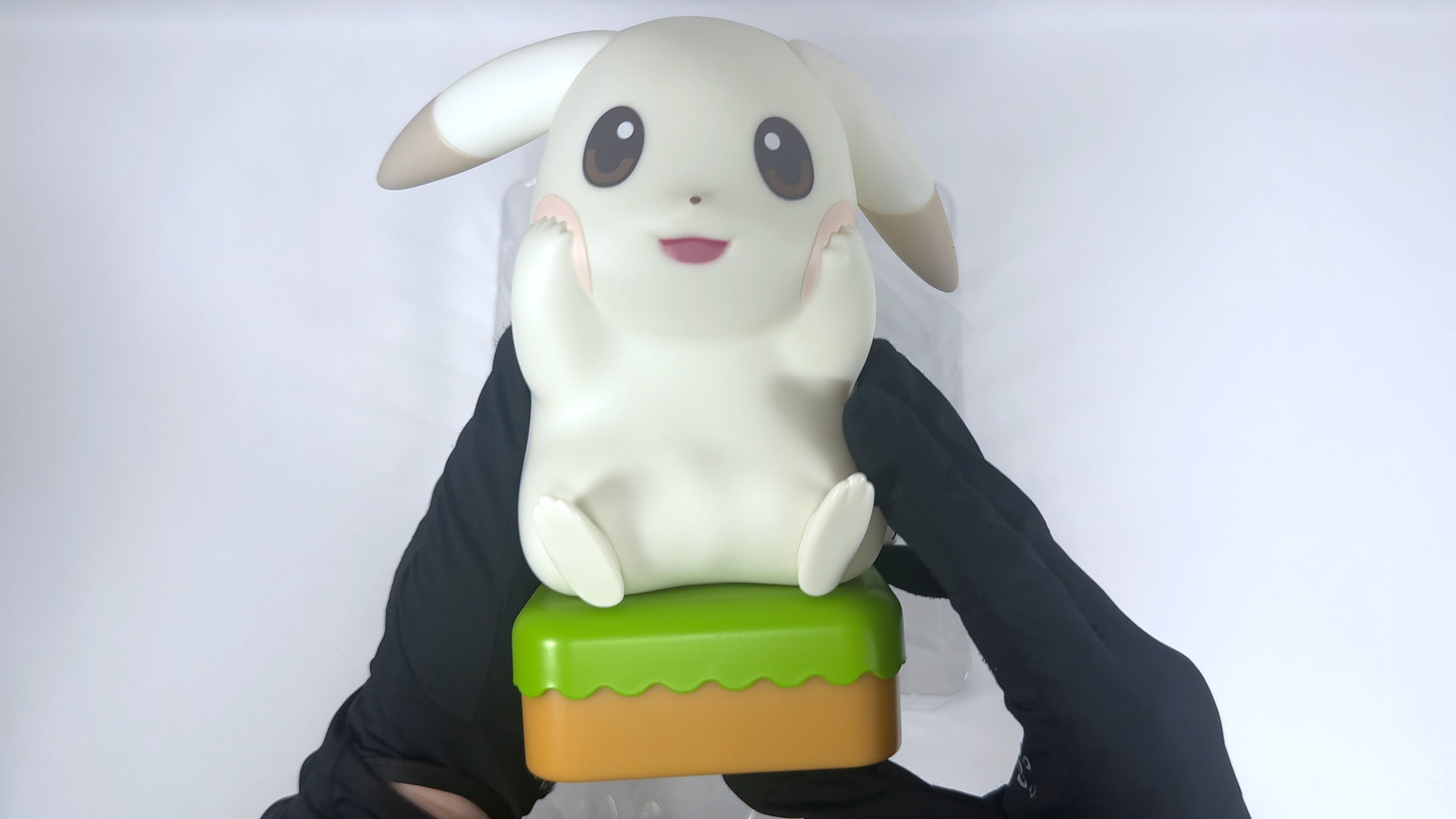 pokemon-usuchu-goods-review-unbox-led-light-take-off-main-body